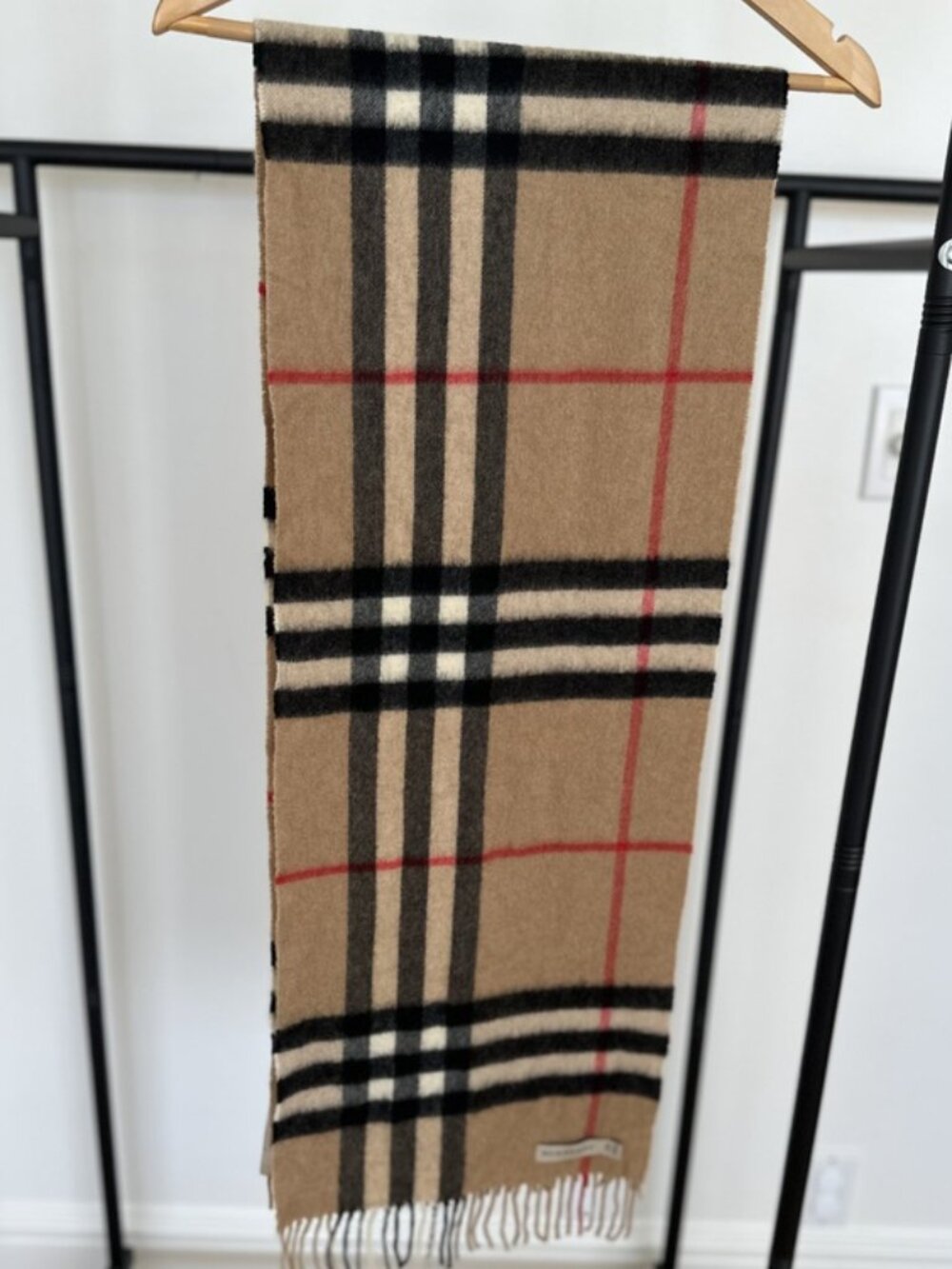 Burberry Classic Check Beige 100% Cashmere Scarf Scotland 64 x 12